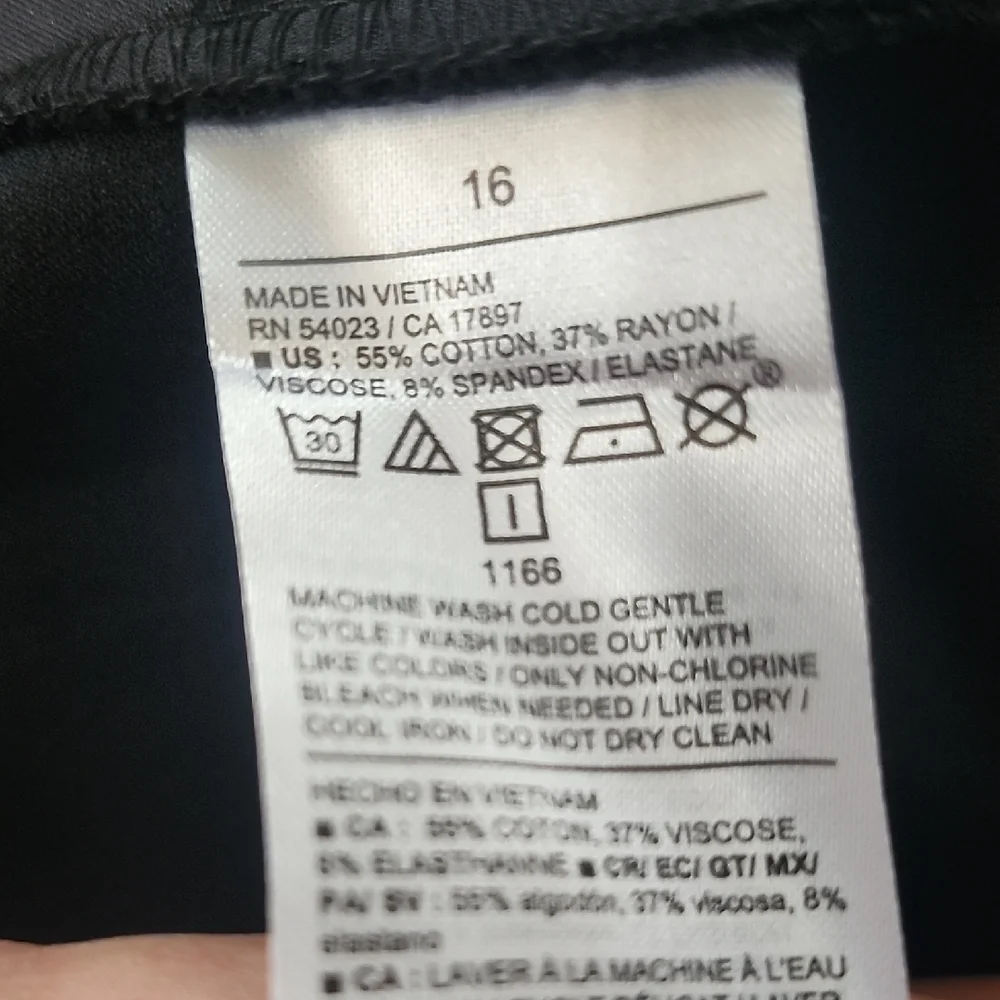 Old Navy Women's NWT Extra High Rise Polished Pixie Pants - Picture 14 of 14